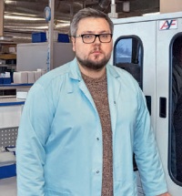 Денис Махин